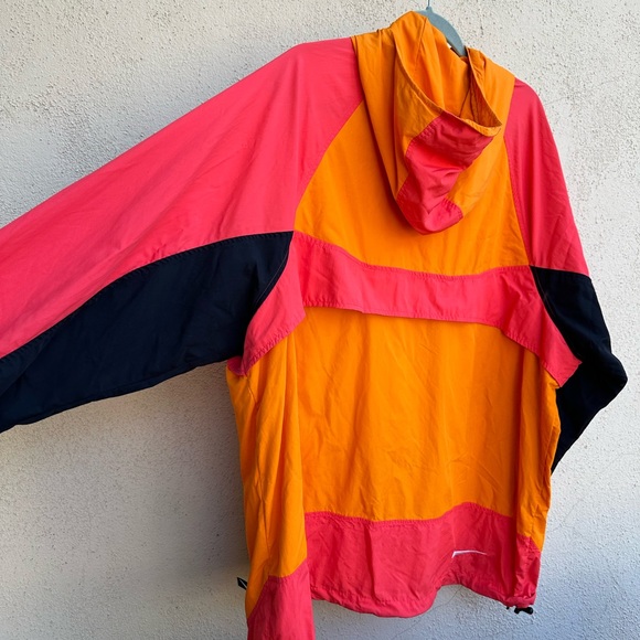 Nike - half zip up windbreaker size XL - Picture 2 of 7